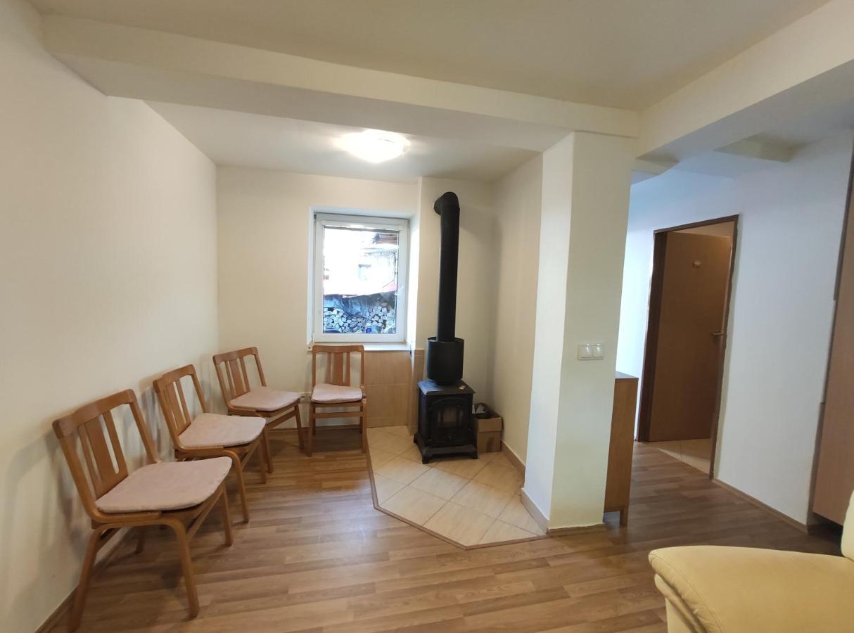 Apartman Hulin, Chrastany - Bily Luaran gambar