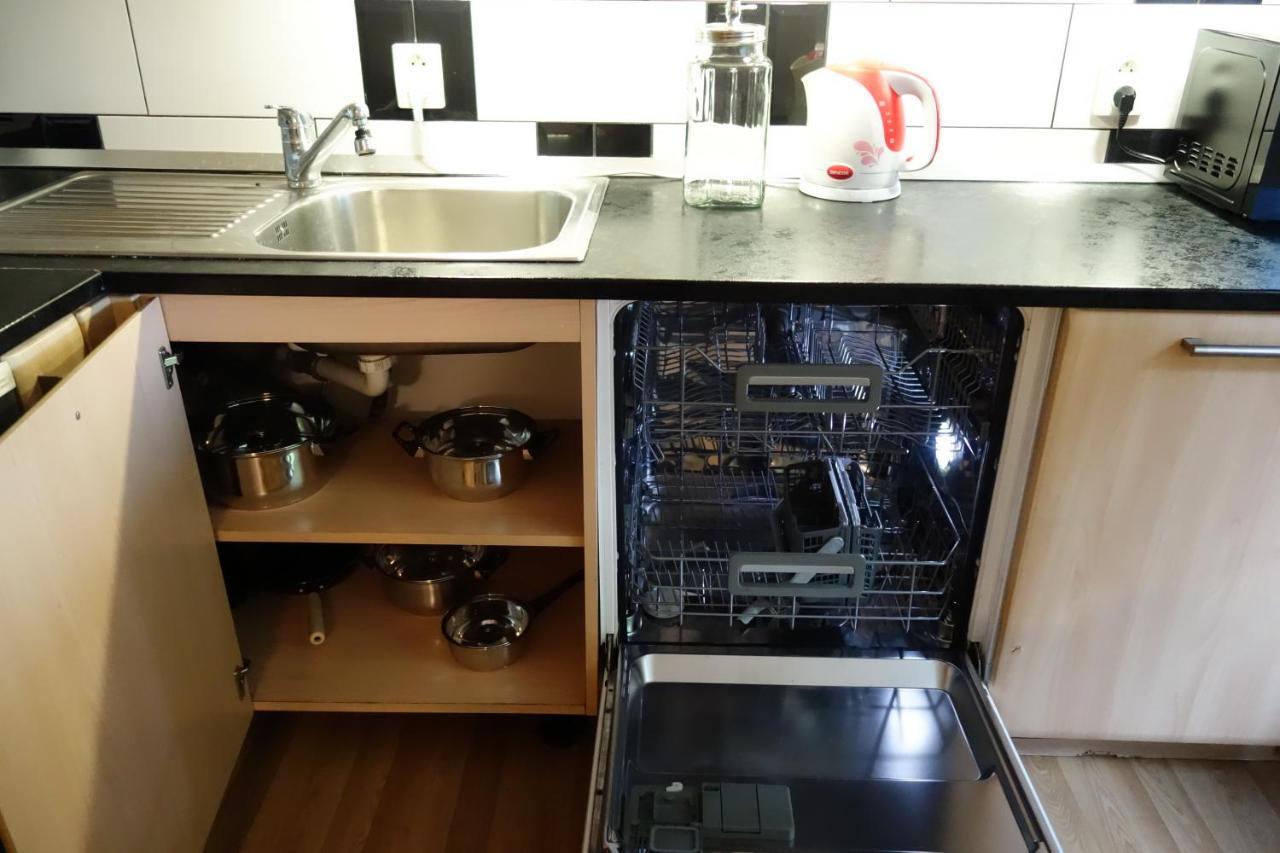 Apartman Hulin, Chrastany - Bily Luaran gambar